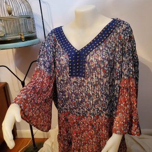 Woman Within 4x Blues & Reds Floral Shirt